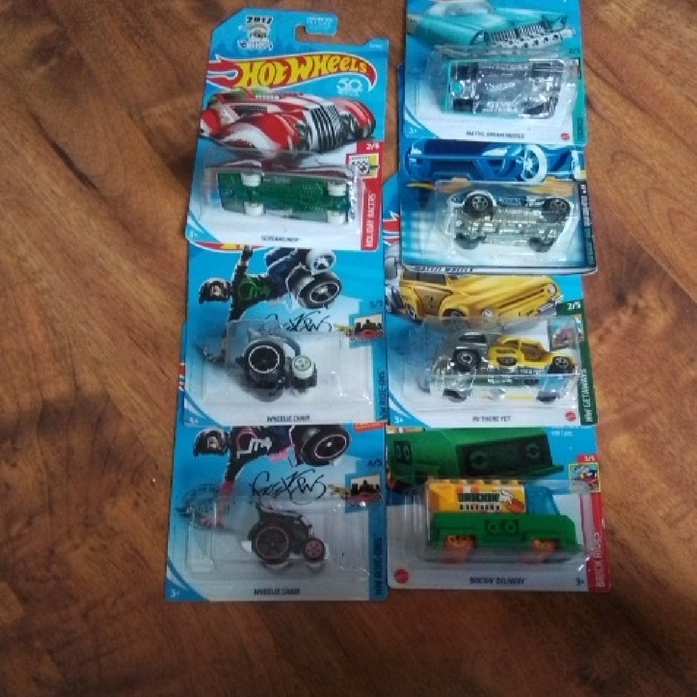 Hot Wheels Colorful Die-Cast Car Collection